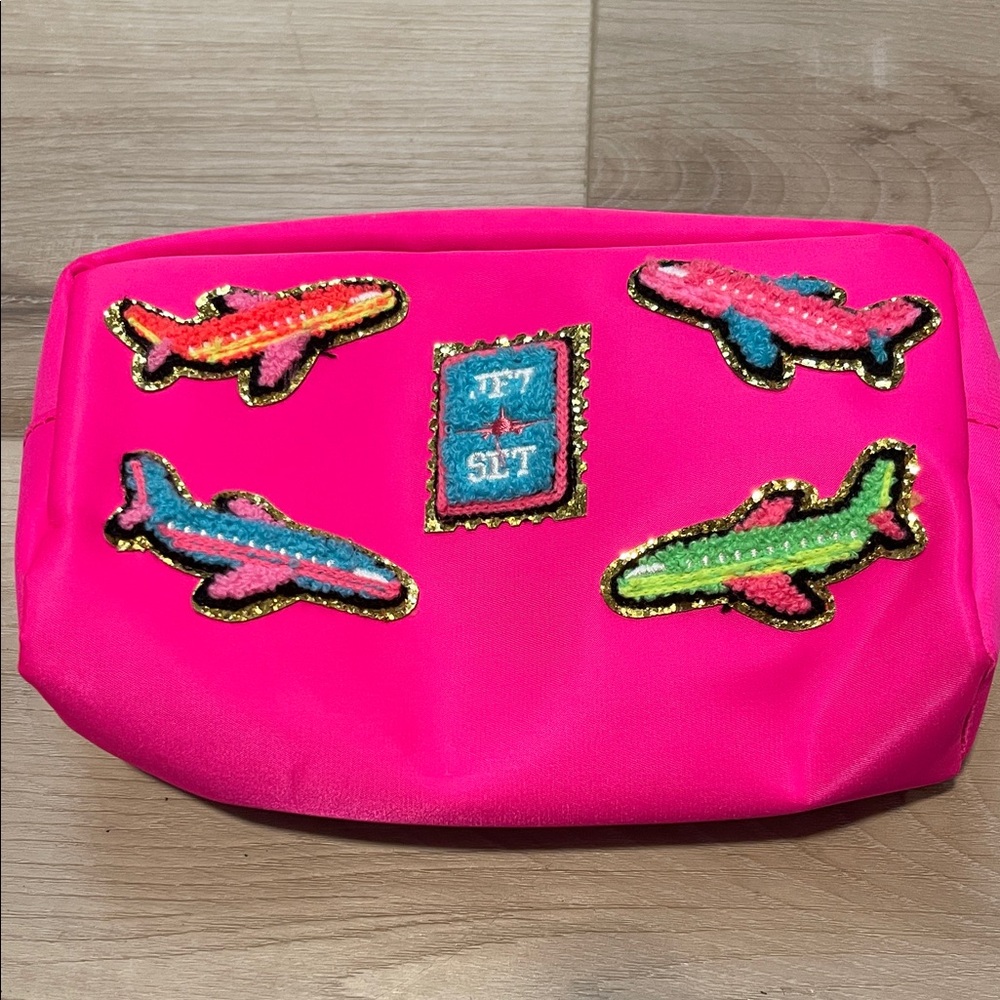 Jet set travel bag by Gloss & Glo